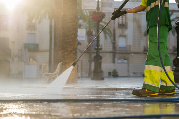 Best Pool Deck Cleaning  in Ross, CA